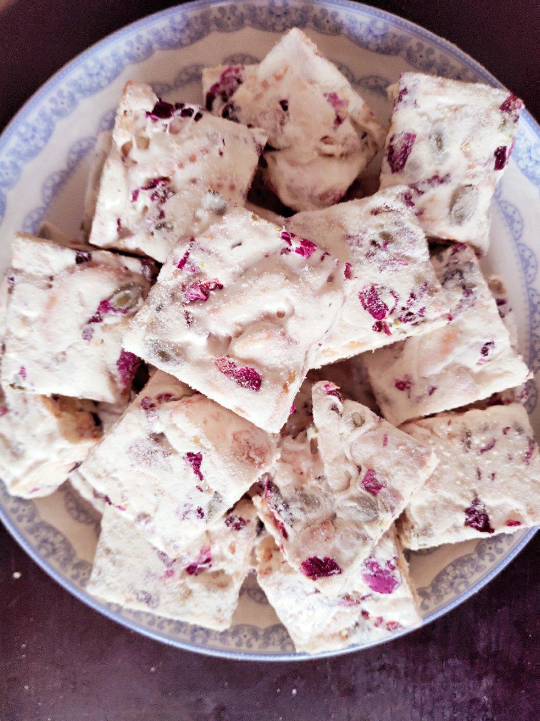 雪花酥（玫瑰、抹茶）