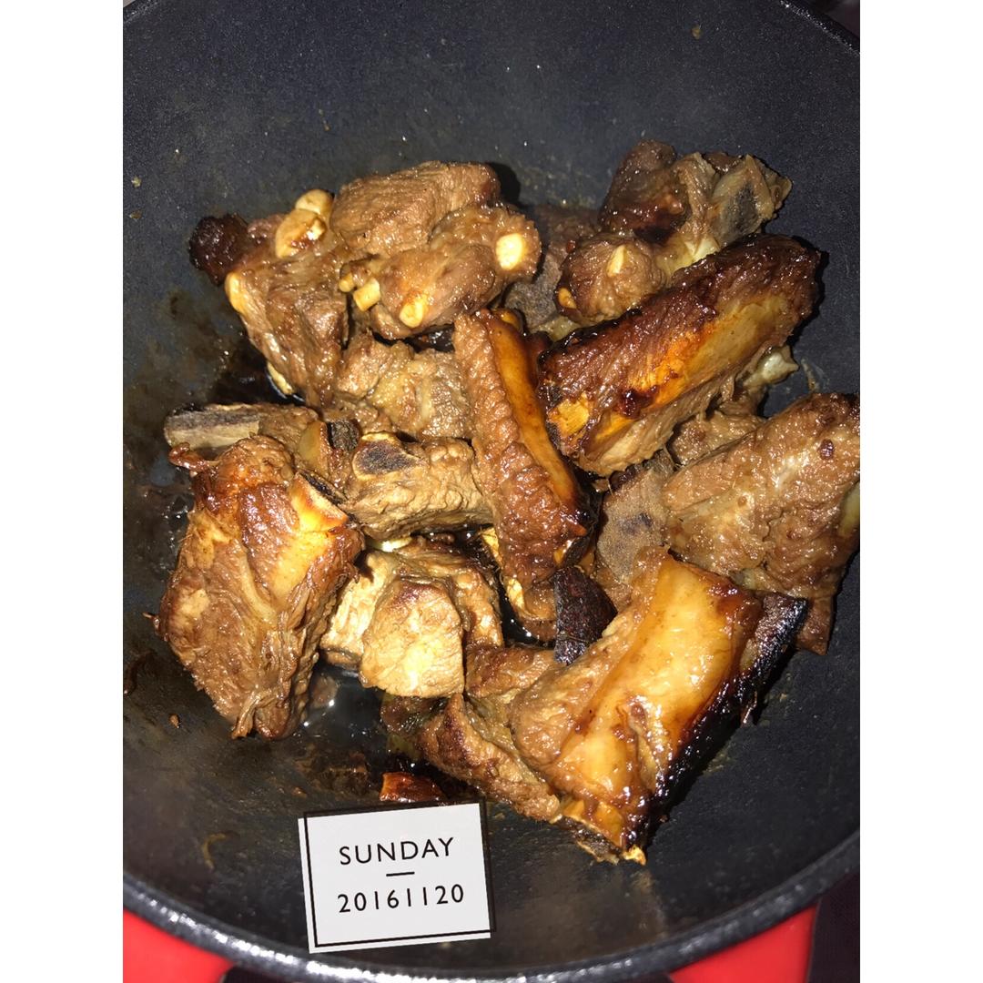 我爱铸铁锅~啫啫排骨