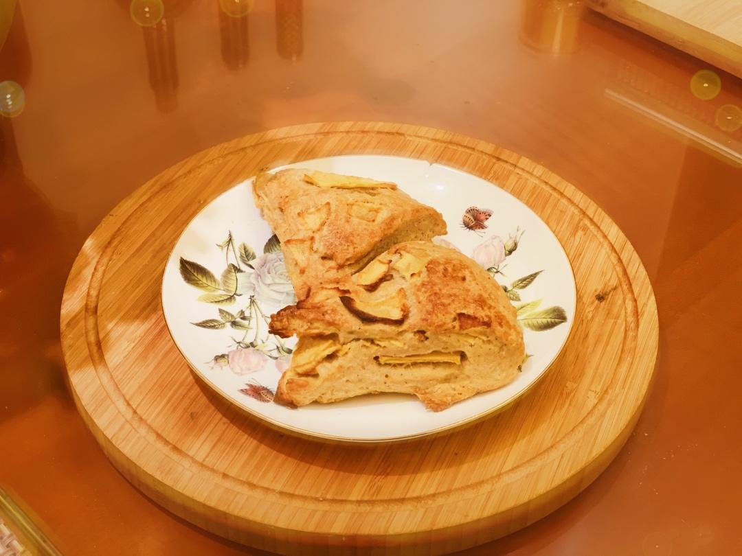 苹果肉桂司康 Apple Cinnamon Scone