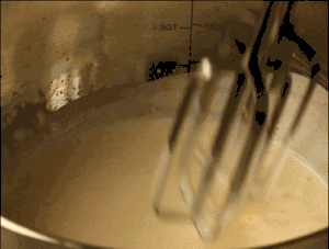 杨枝甘露奶盖蛋糕 | Hm340打蛋器均质功能的做法 步骤7