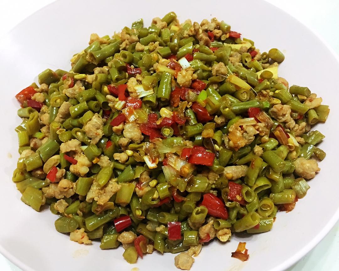酸豆角炒肉末