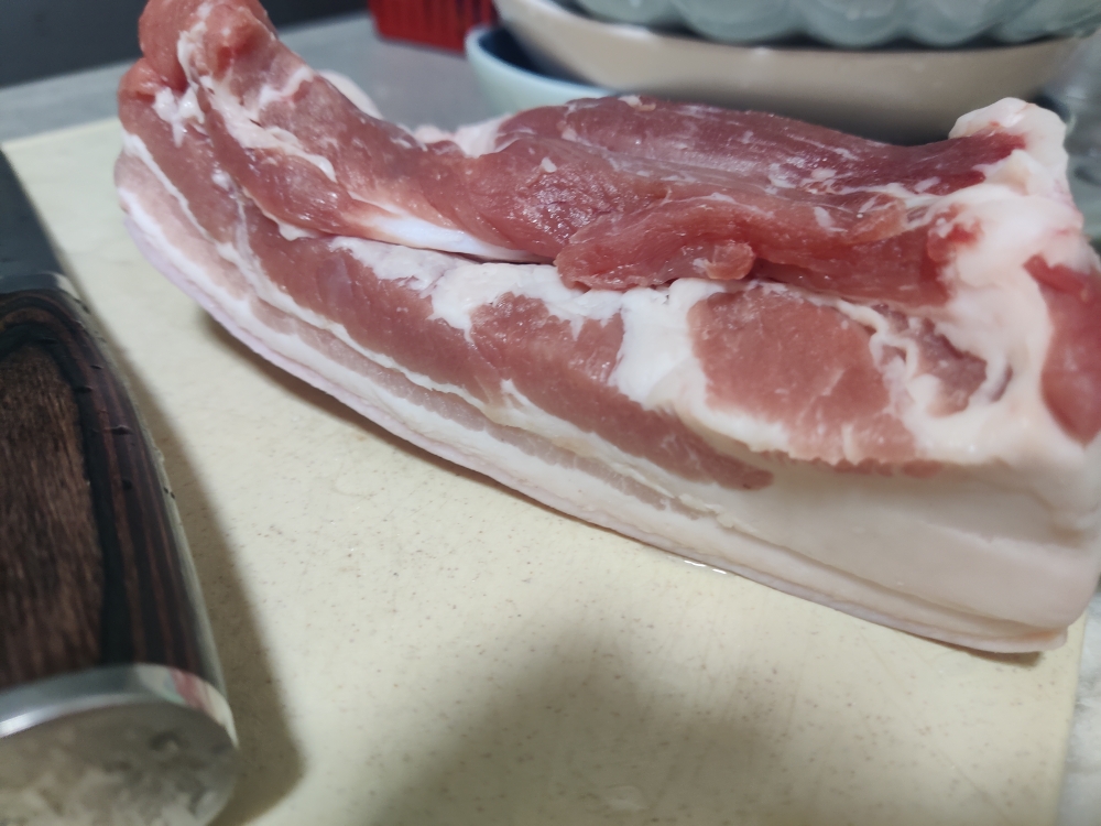 油豆角炖五花肉的做法 步骤2
