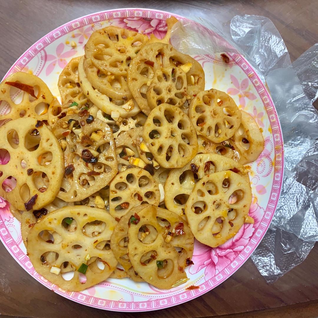 香辣藕片，那叫一个脆爽啊😱，老公根本吃不够