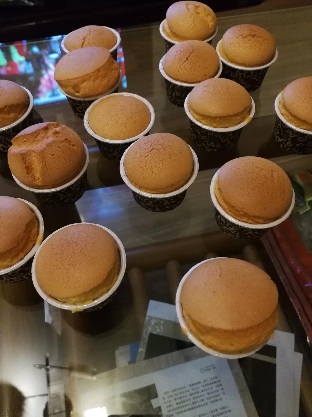 6寸原味戚风蛋糕