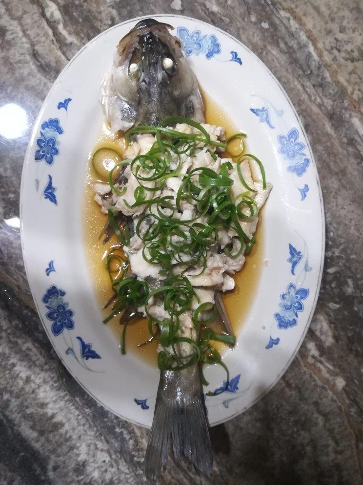 鲜嫩鲈鱼片