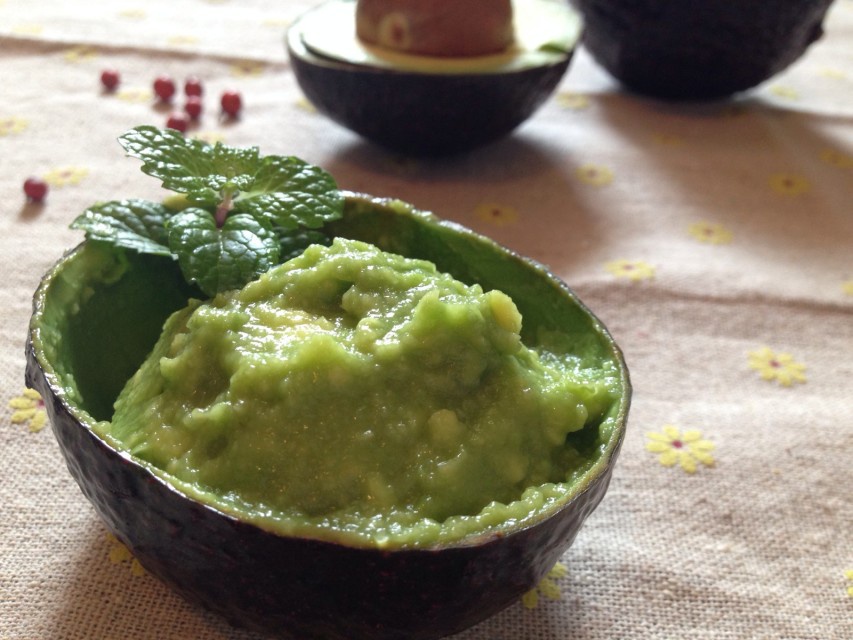 白糖拌牛油果（牛油果冰淇淋）