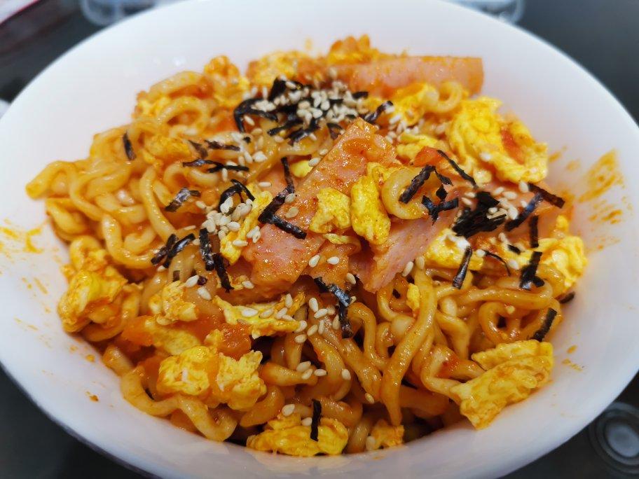 『冲淡辣味的火鸡面做法』97番茄酱版