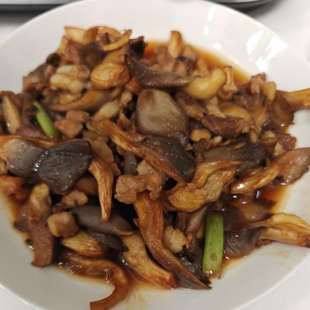 平菇炒肉