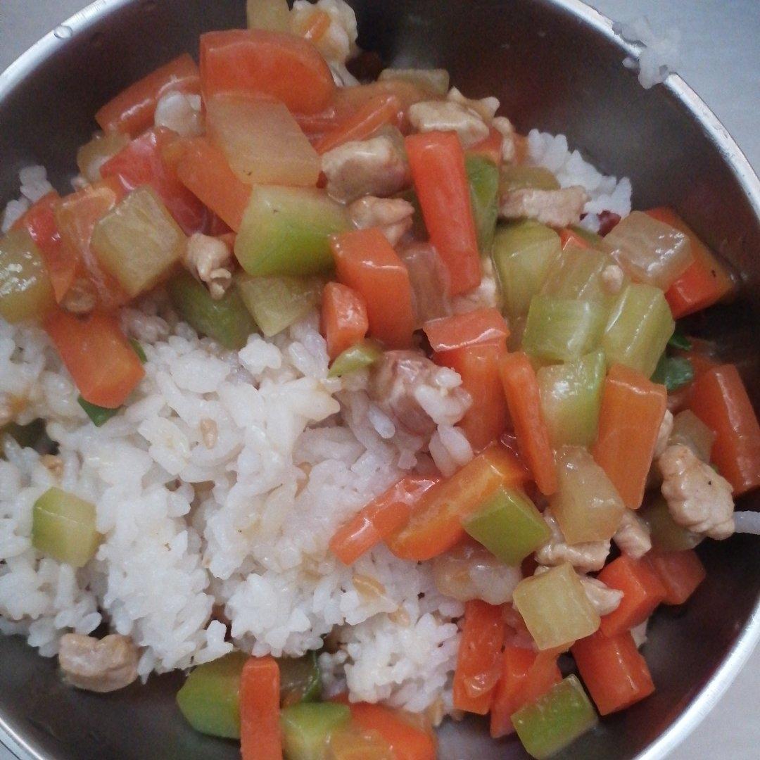 肉沫土豆盖饭