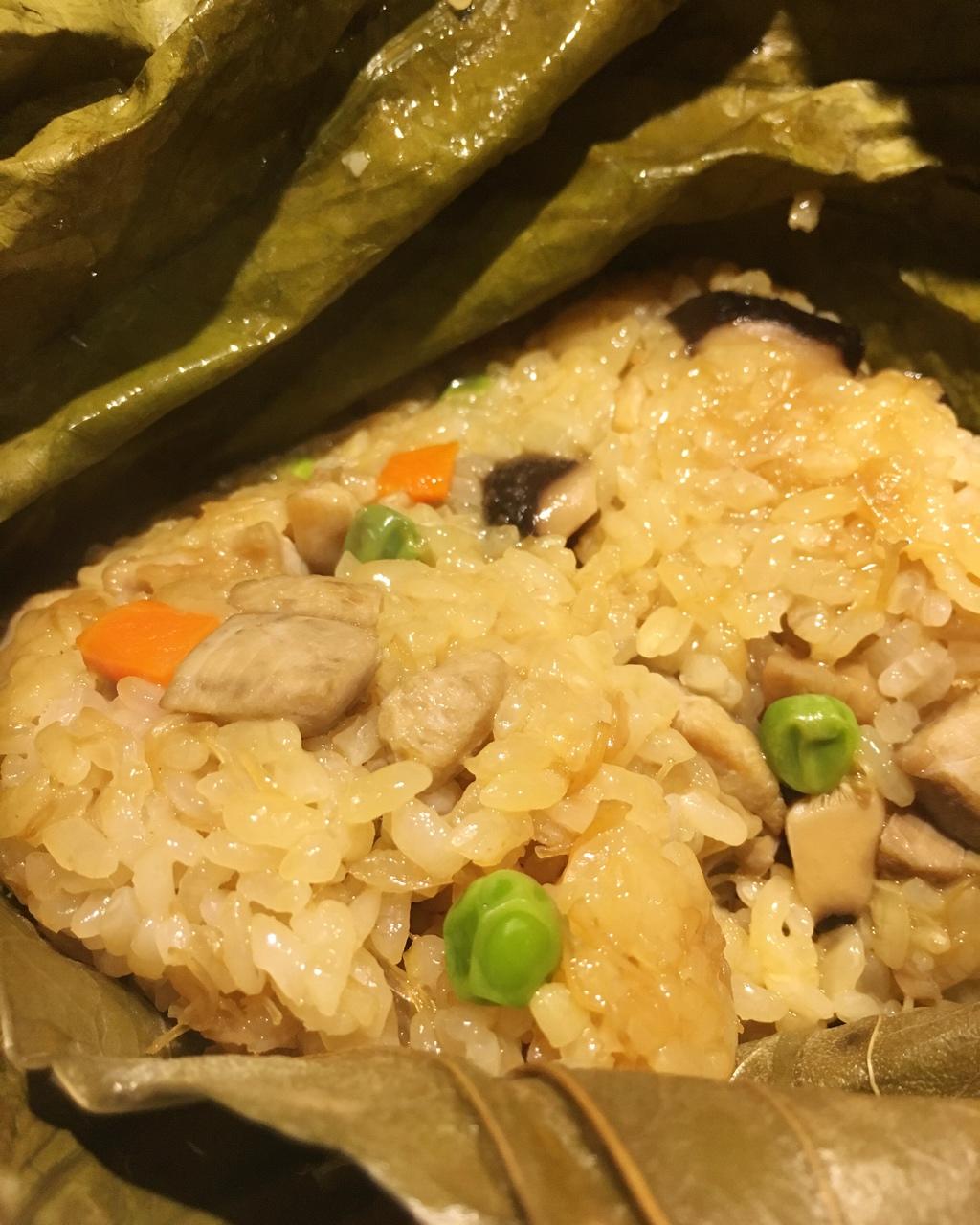 【荷香糯米鸡】