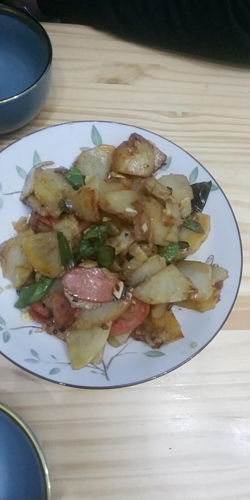 辣椒火腿土豆片的做法