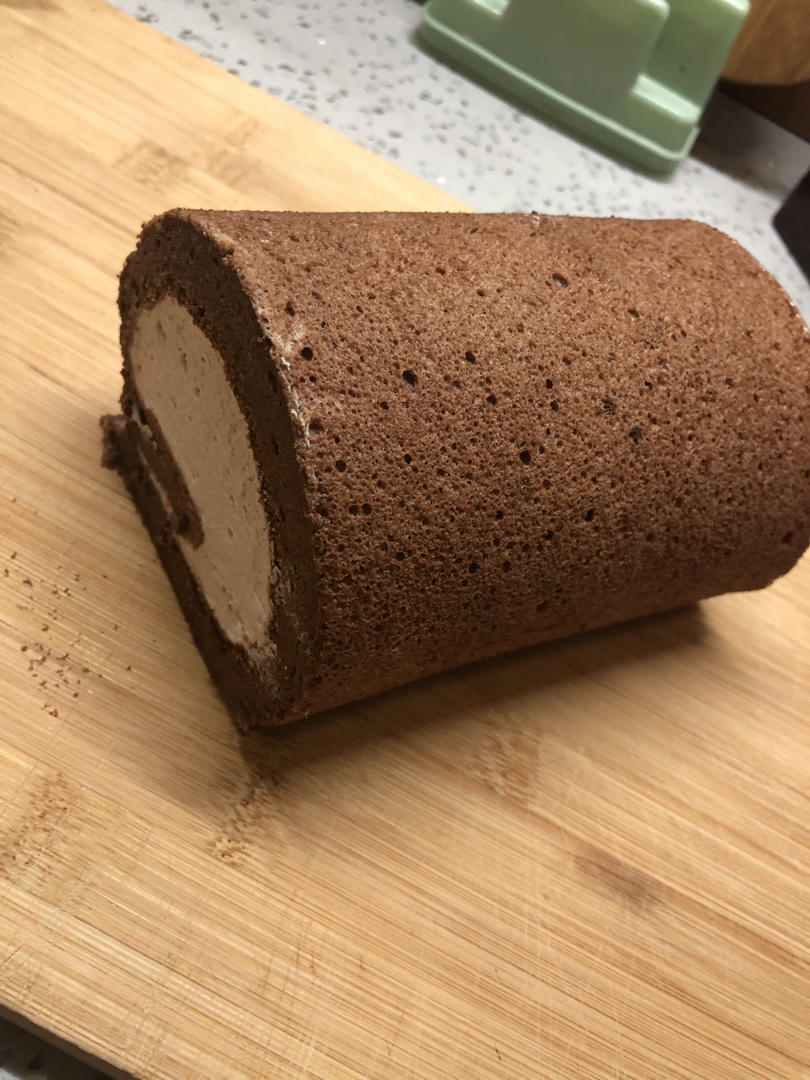 超浓郁卷不裂的巧克力蛋糕卷