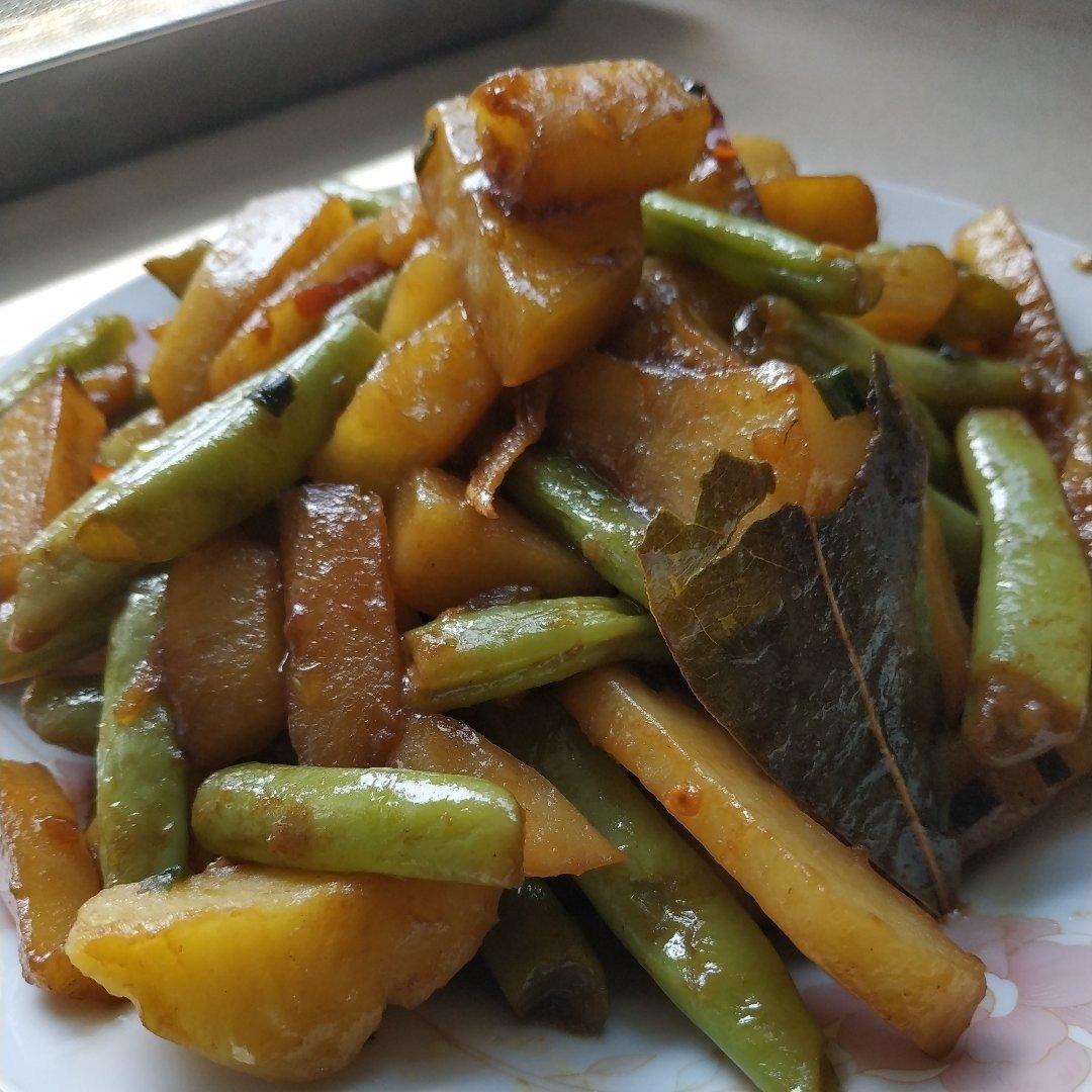 土豆茄子炖豆角