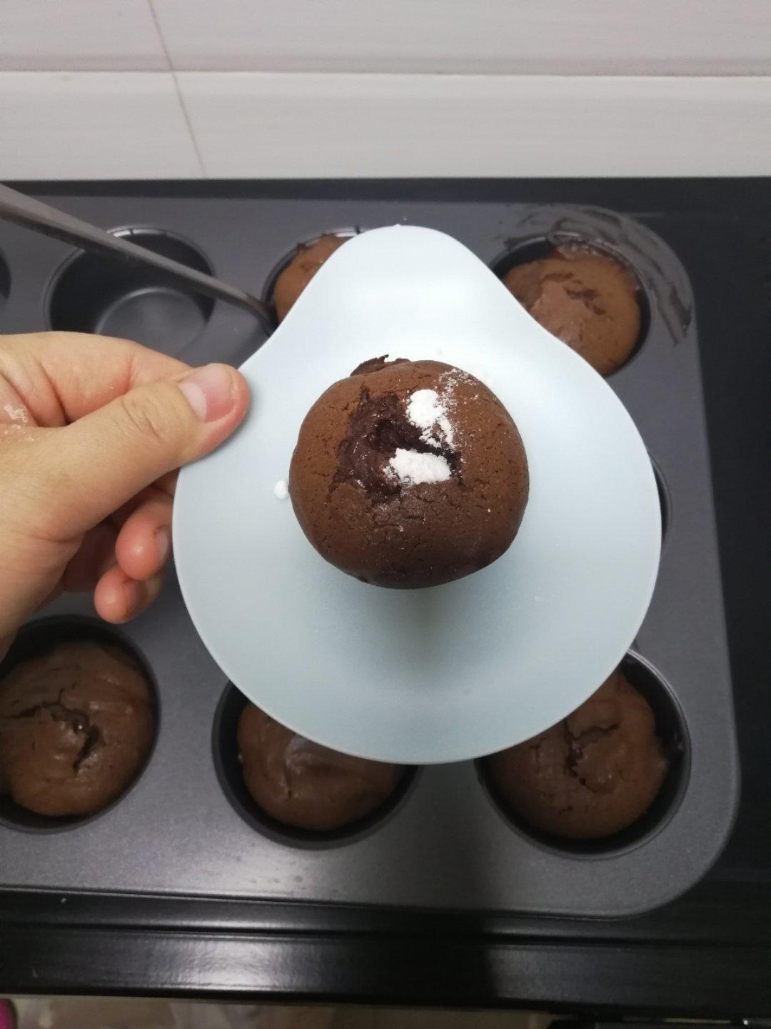 巧克力熔岩蛋糕(全图文超简单)