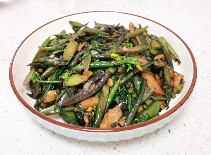 炝炒红菜苔