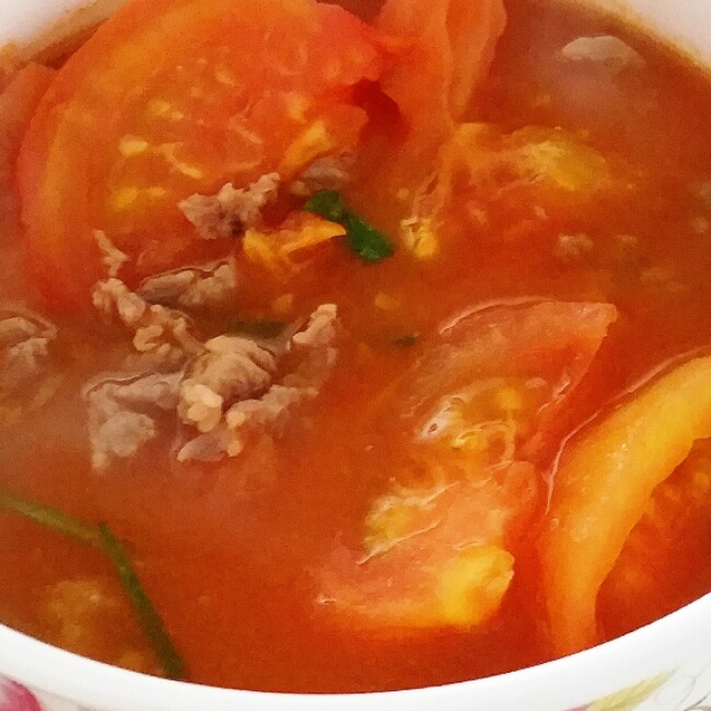 西红柿炖牛肉，酸酸的开胃菜