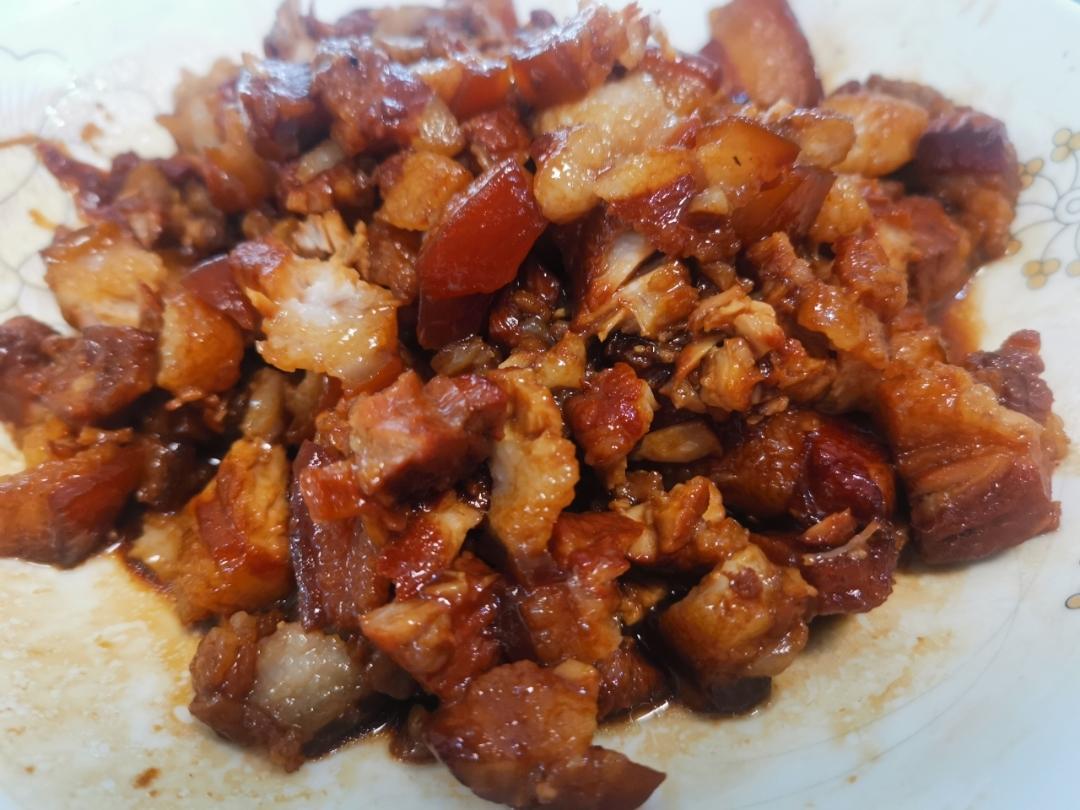 洋葱酥卤肉饭