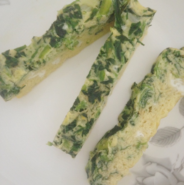 蘸汁菠菜鸡蛋糕——春季养生多吃菠菜
