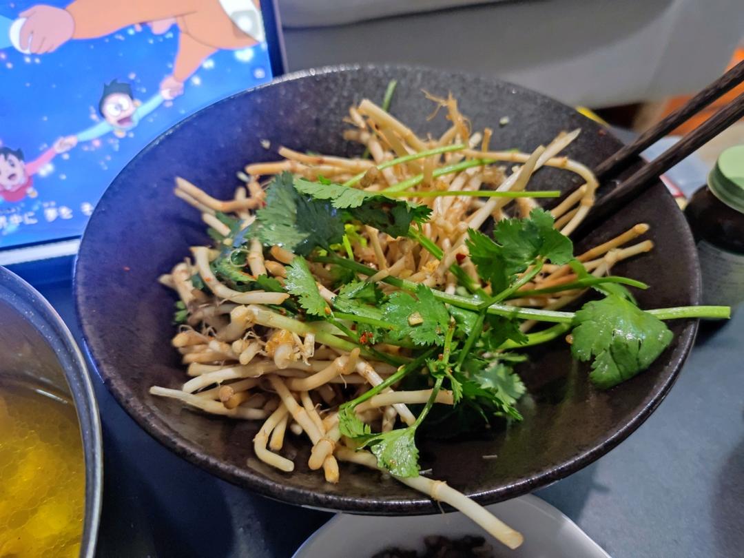凉拌折耳根