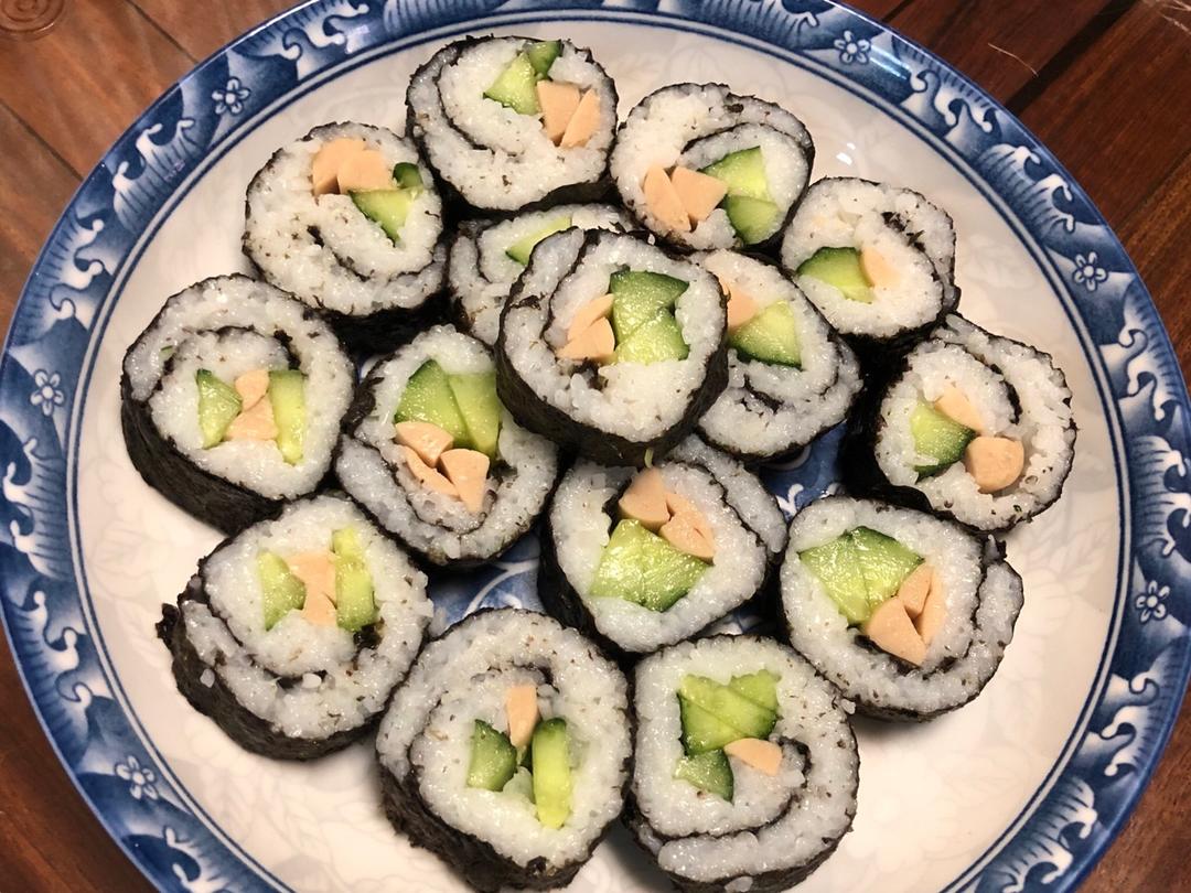紫菜卷寿司