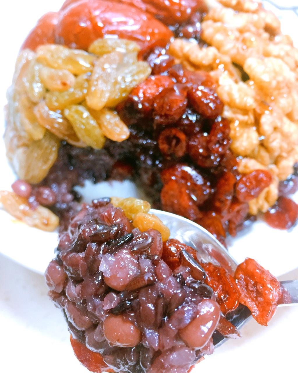 红豆黑米养生八宝饭