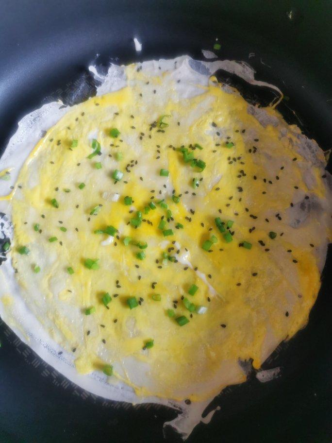 秒杀早餐摊不破皮大煎饼，步骤超详细