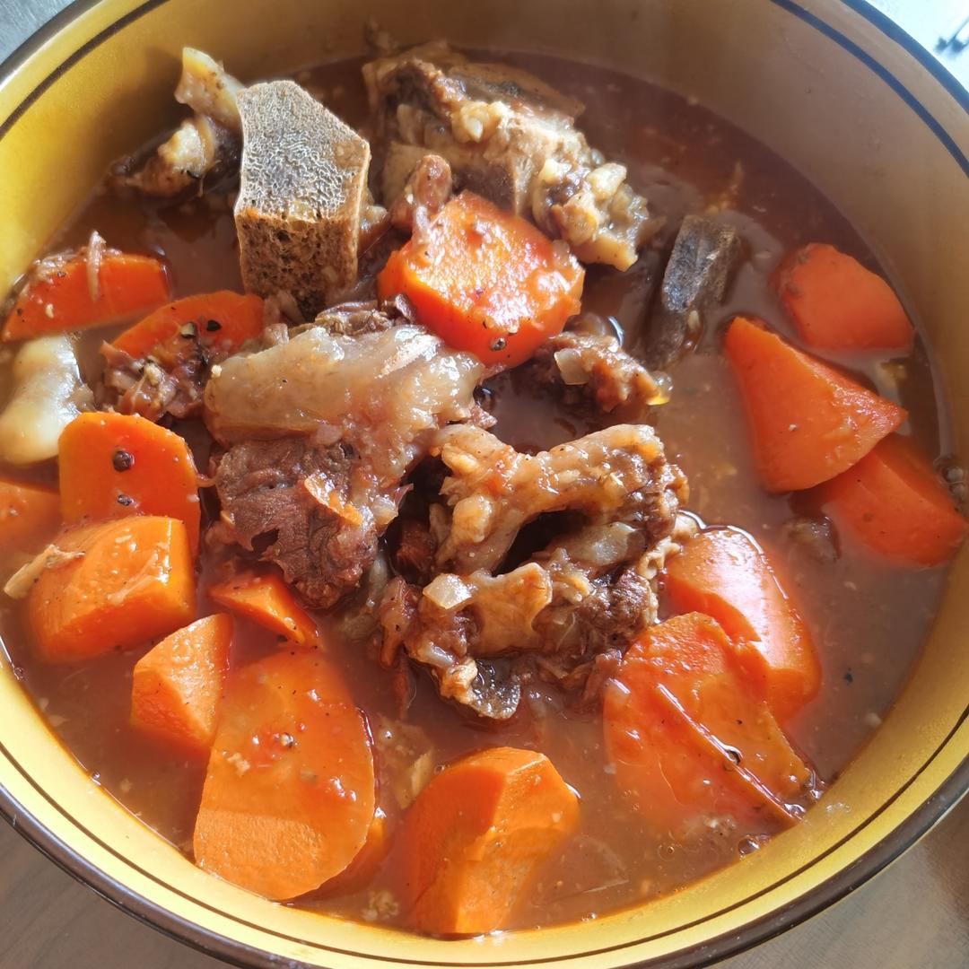 番茄红酒烩牛肉，史上最最最好吃，没有之一。