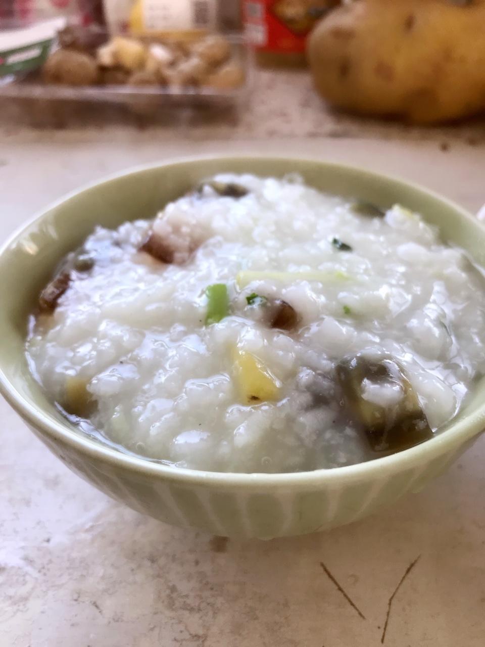 十五分钟快手之香滑皮蛋瘦肉粥(附五分钟电饭煲电压力锅更快捷方法)