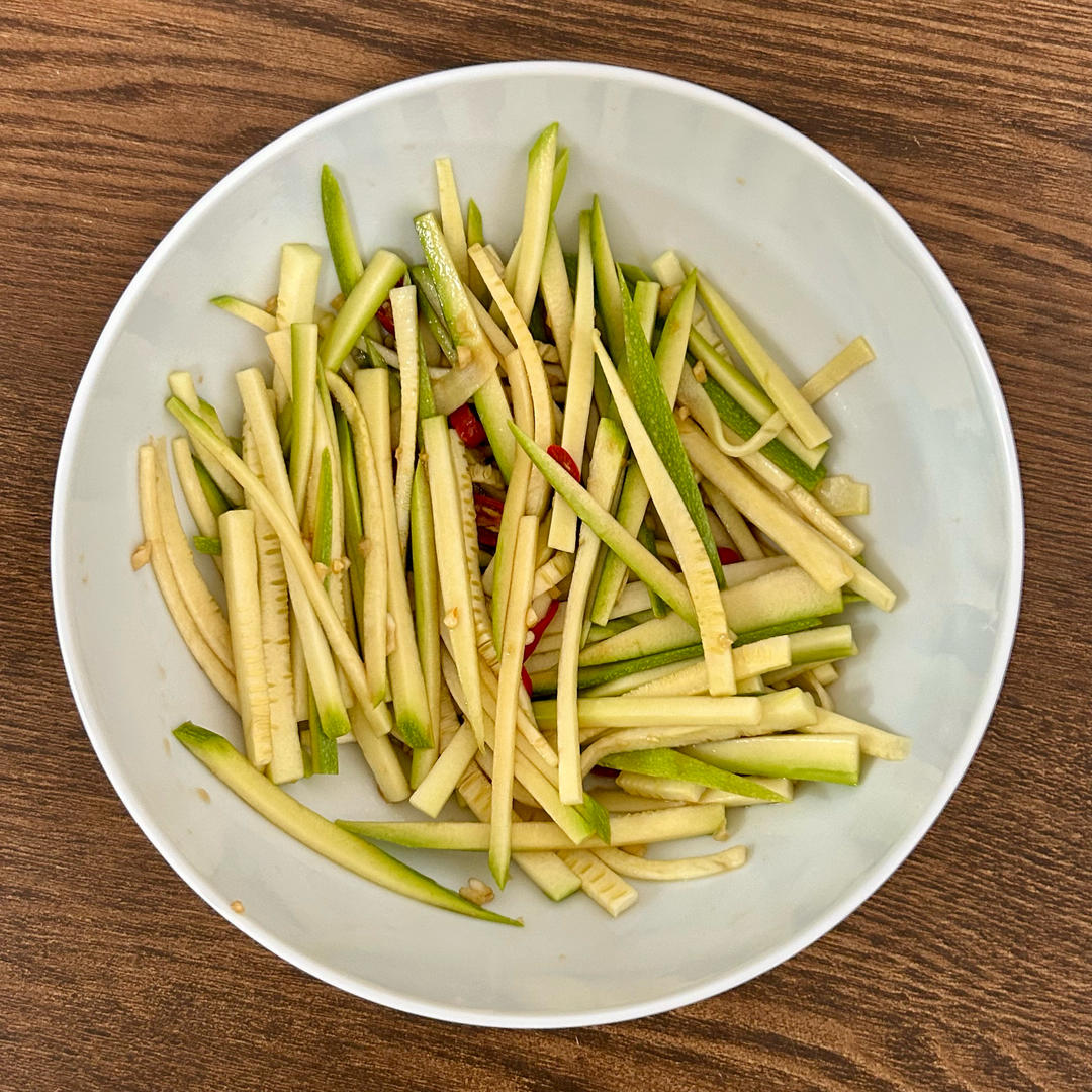 一定要试试的清新爽口凉拌西葫芦