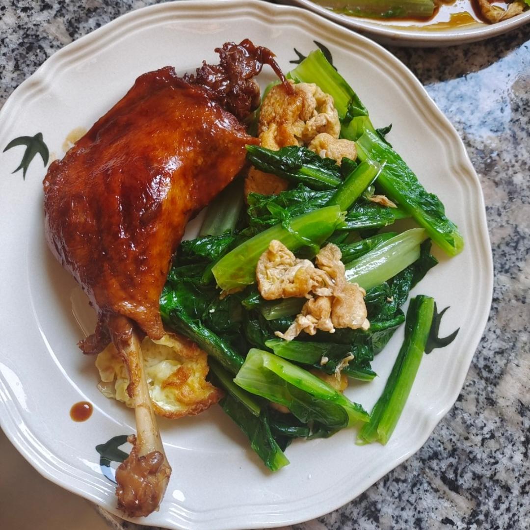 蚝油鸡蛋炒油麦菜