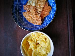 韭菜鸡蛋炒烧饼的做法 步骤2