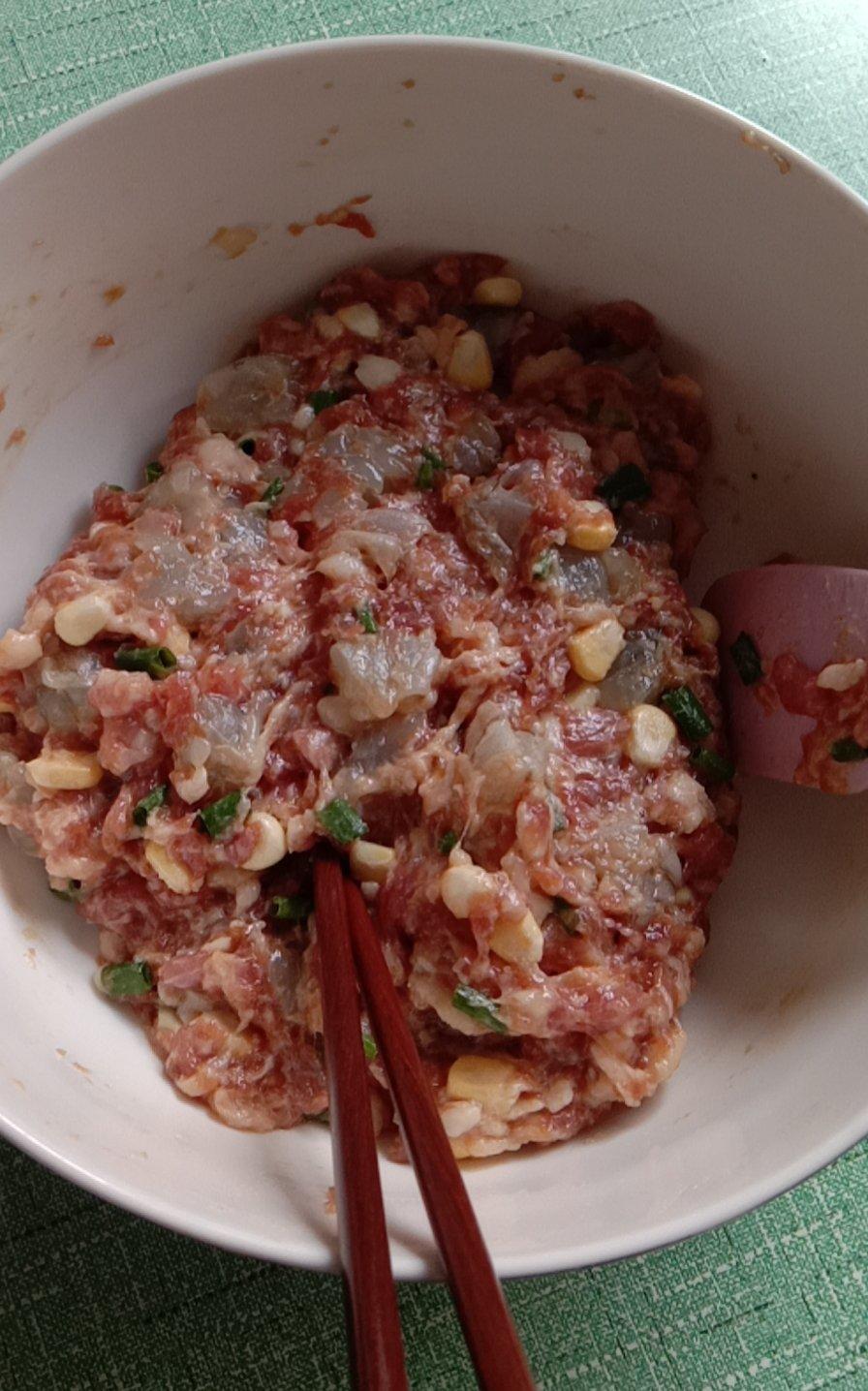 虾仁玉米鲜肉饺子