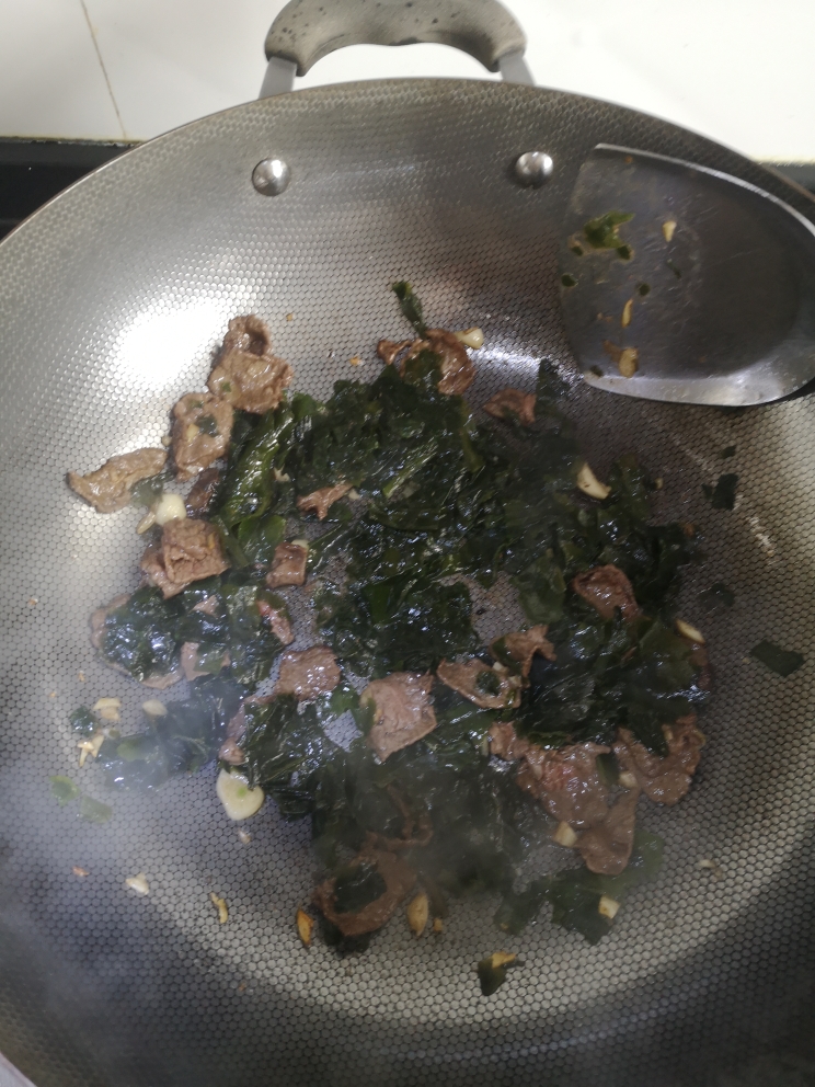 韩式裙带菜牛肉汤的做法 步骤5
