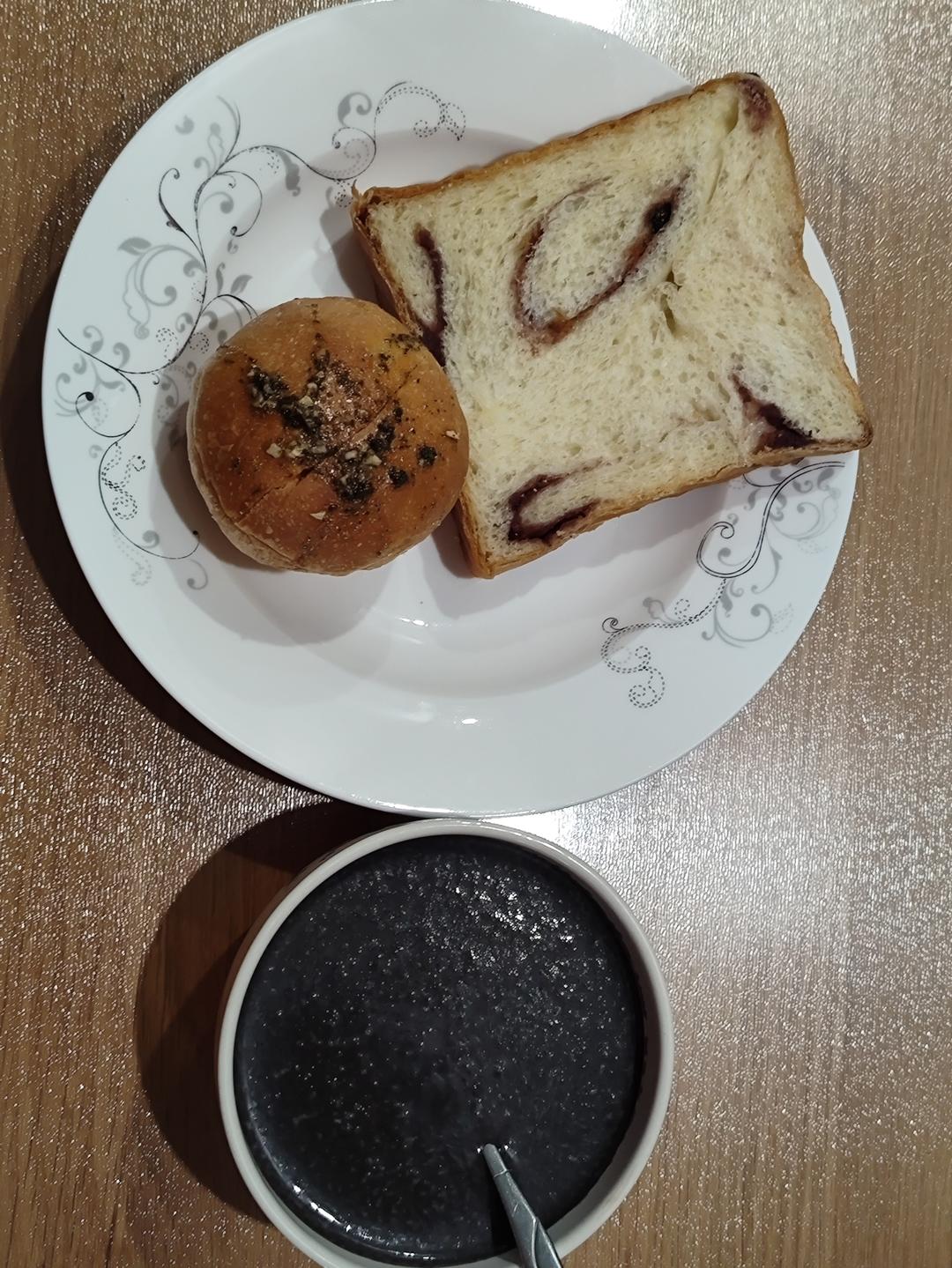 咸蛋黄奶酥吐司