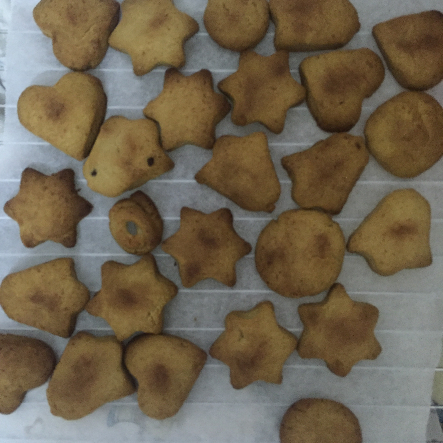 多种口味曲奇（香草、巧克力、抹茶）