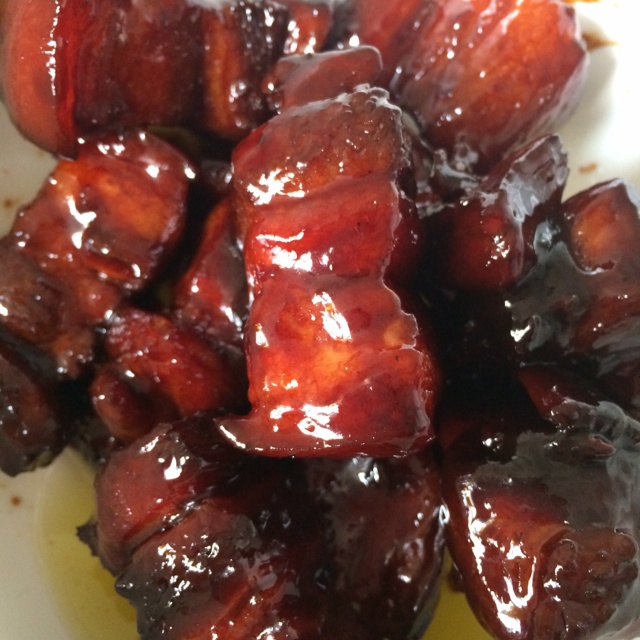 吃着碗里望着锅里的红烧肉