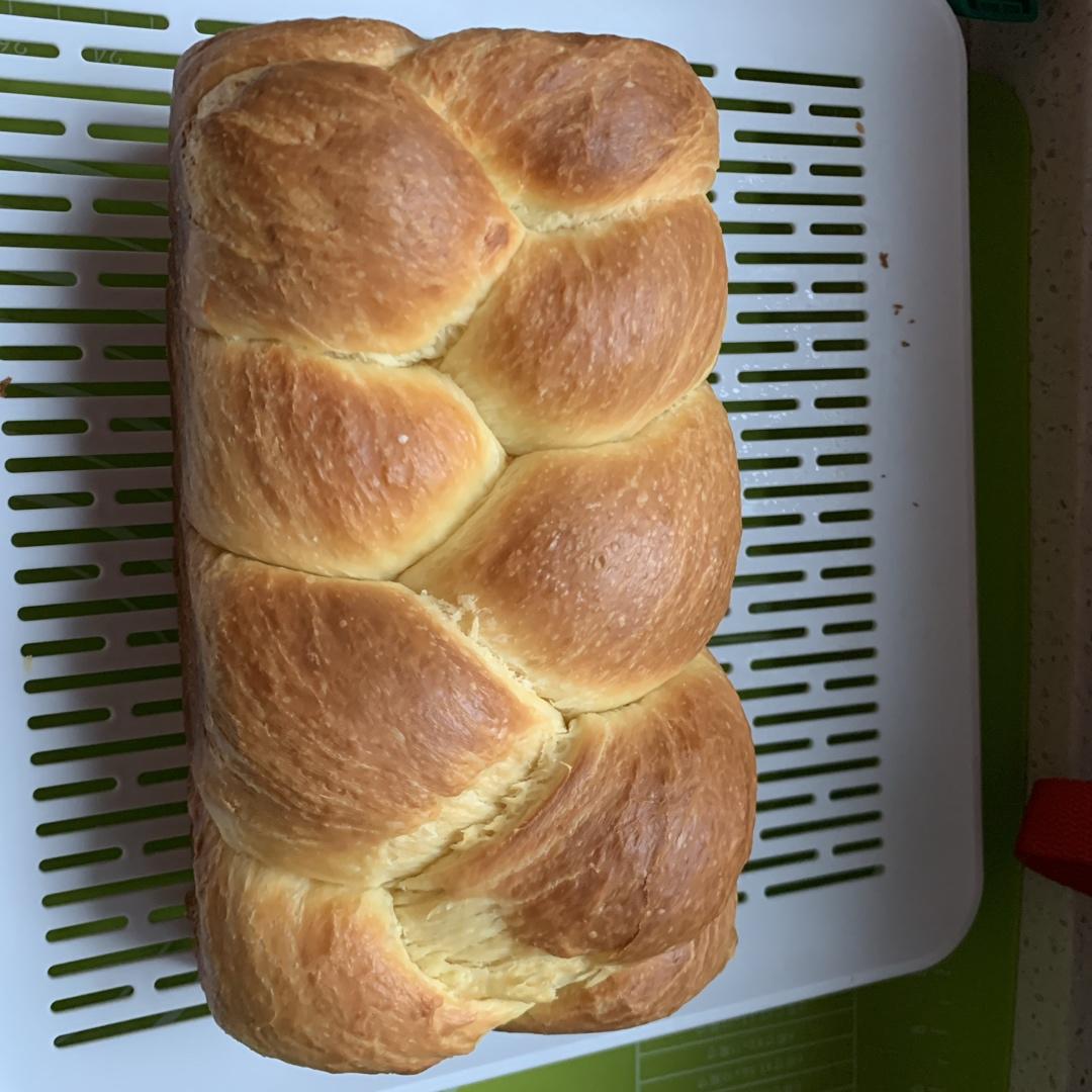 吃过这个黄油面包Brioche，你很难再爱上街边蛋糕店的面包店