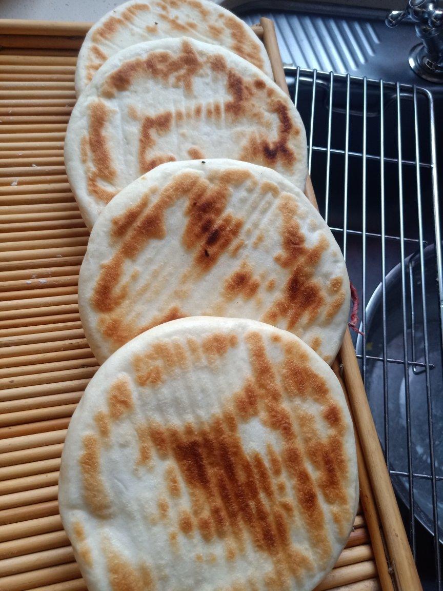 云朵儿的厨房做的家常发面烙饼山东火烧