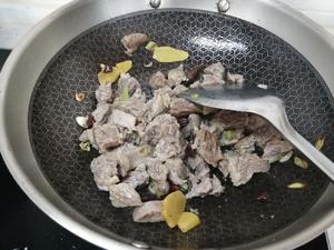 牛肉炖萝卜汤的做法 步骤4