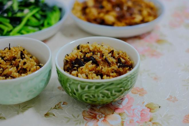 油鸡纵炒饭的做法