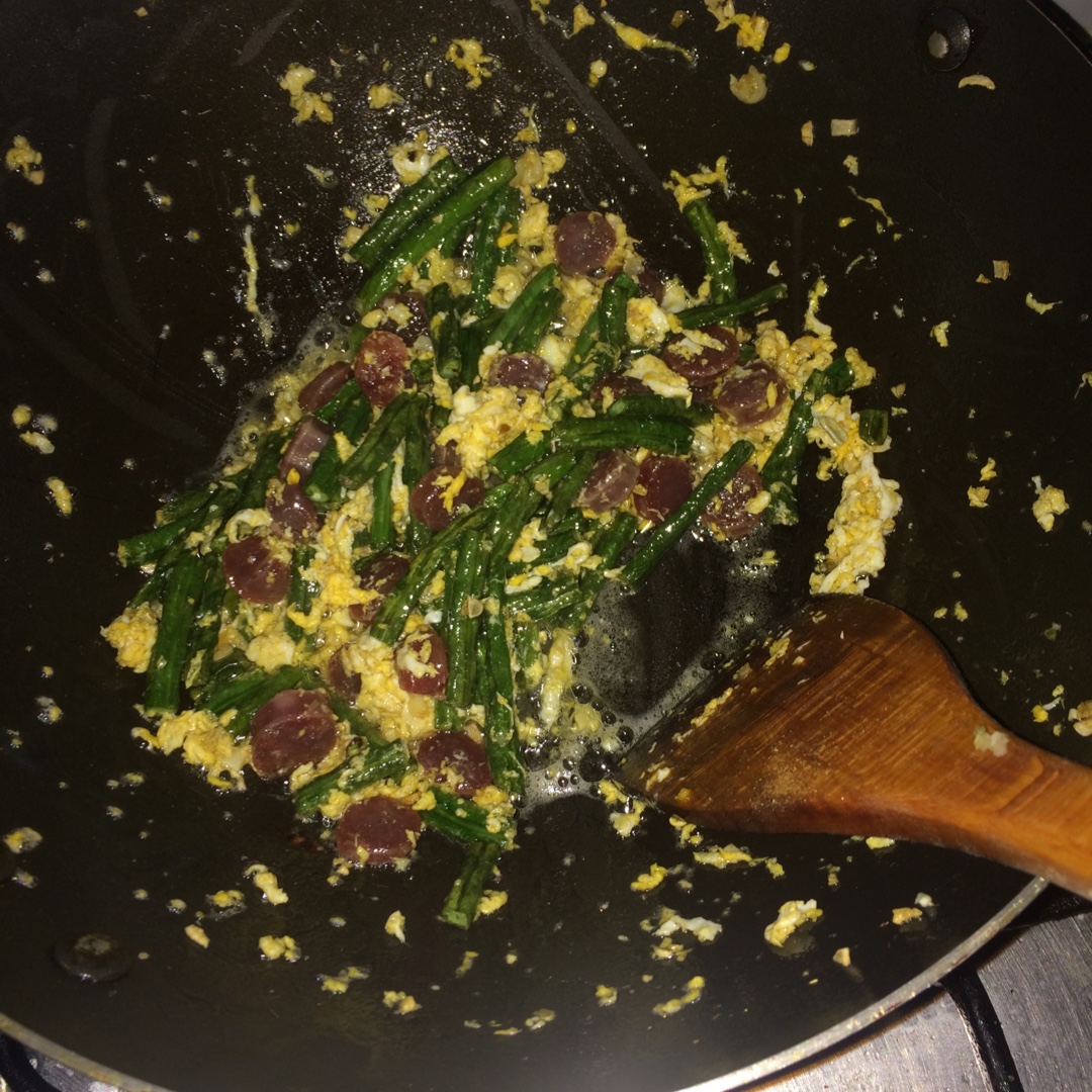 腊肠炒豆角