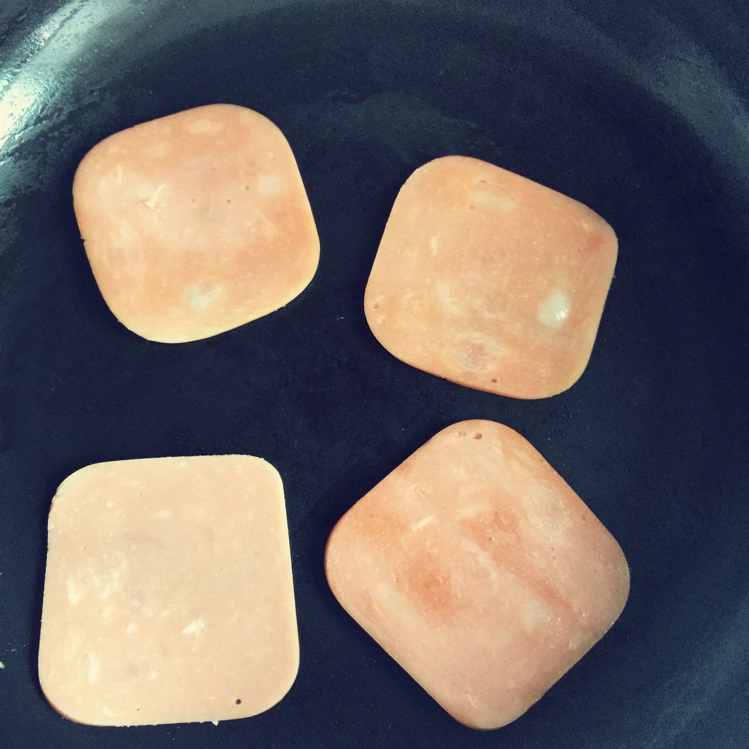 火腿芝士蛋三文治