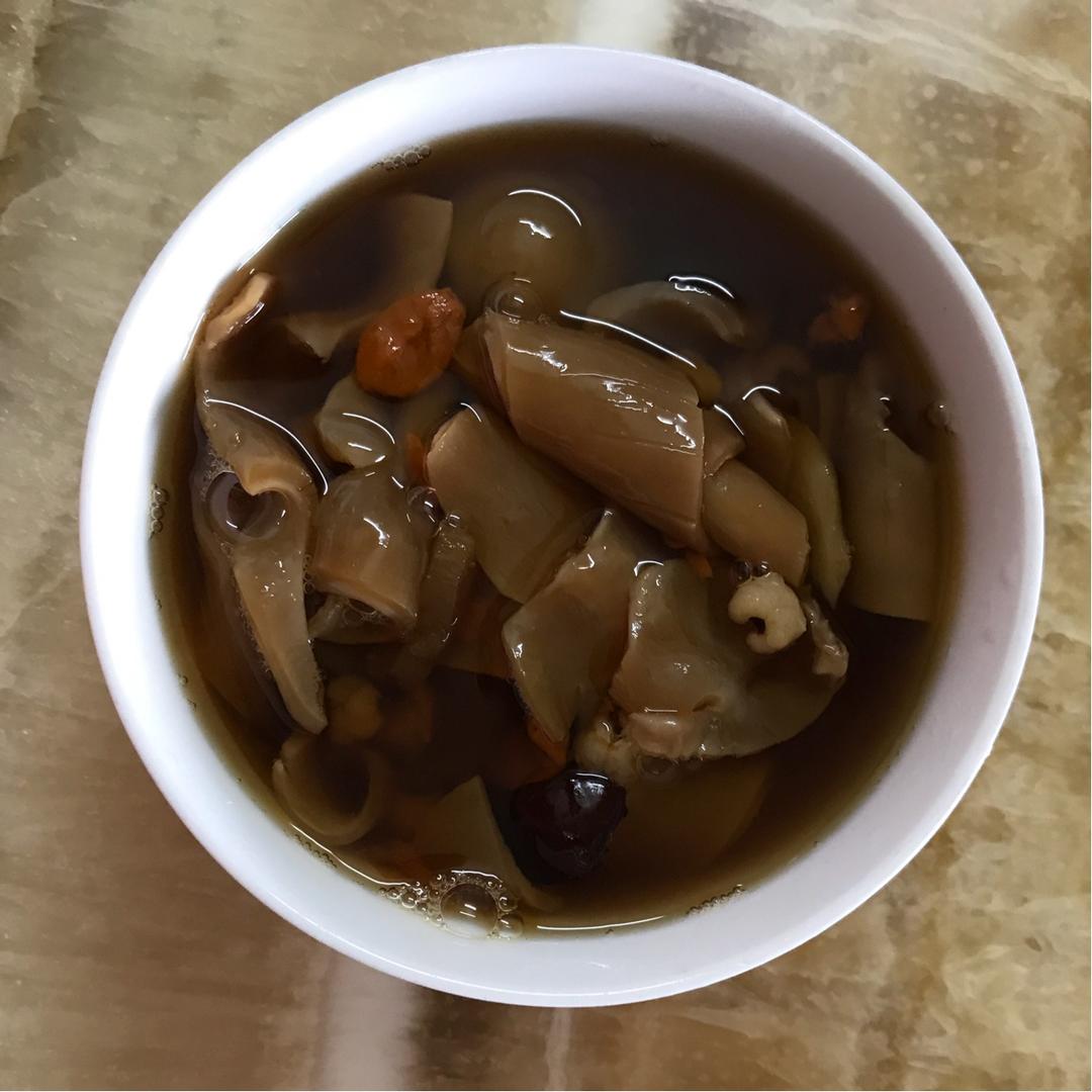 炖鱼胶