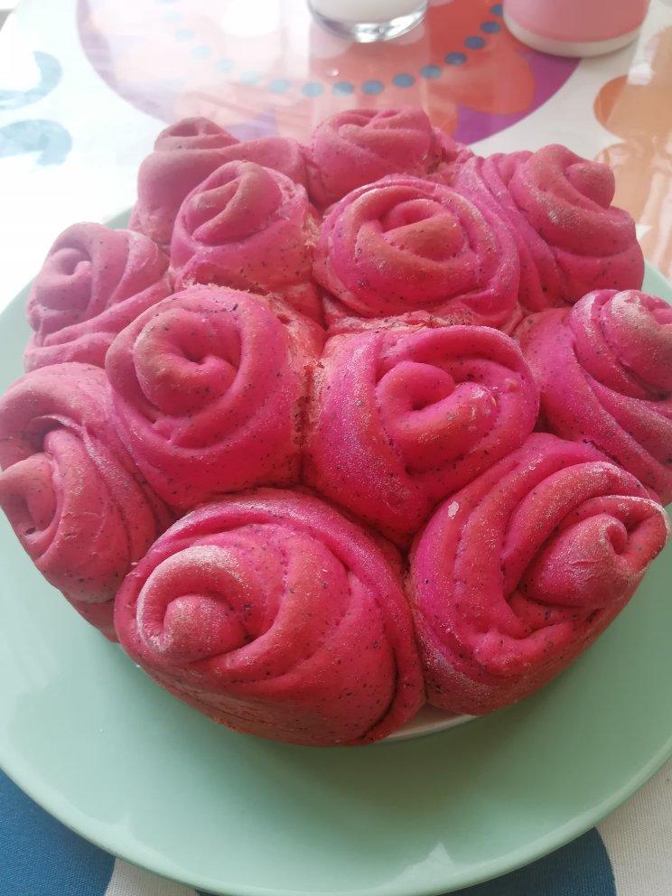 火龙果玫瑰面包