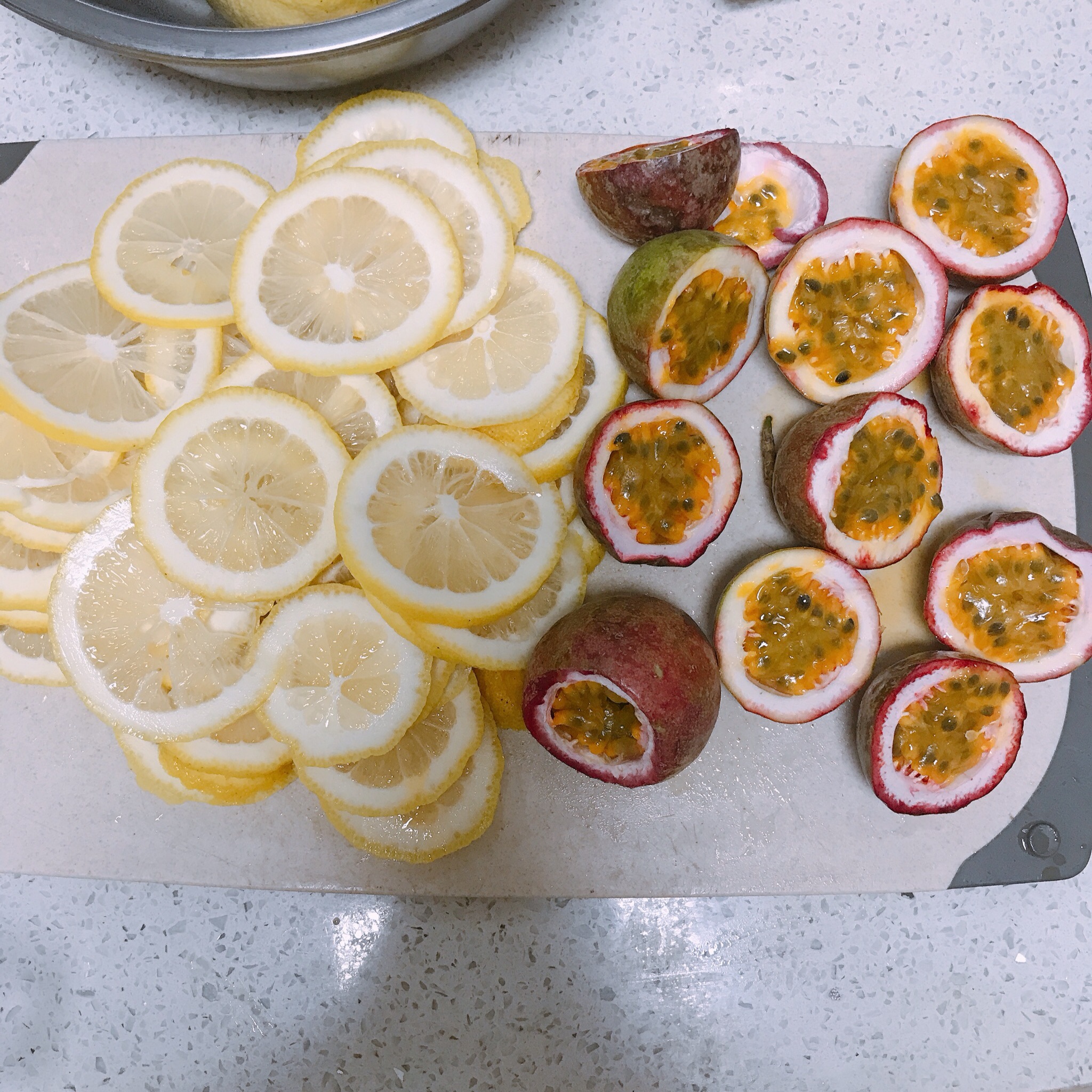 蜂蜜柠檬百香果的做法 步骤5