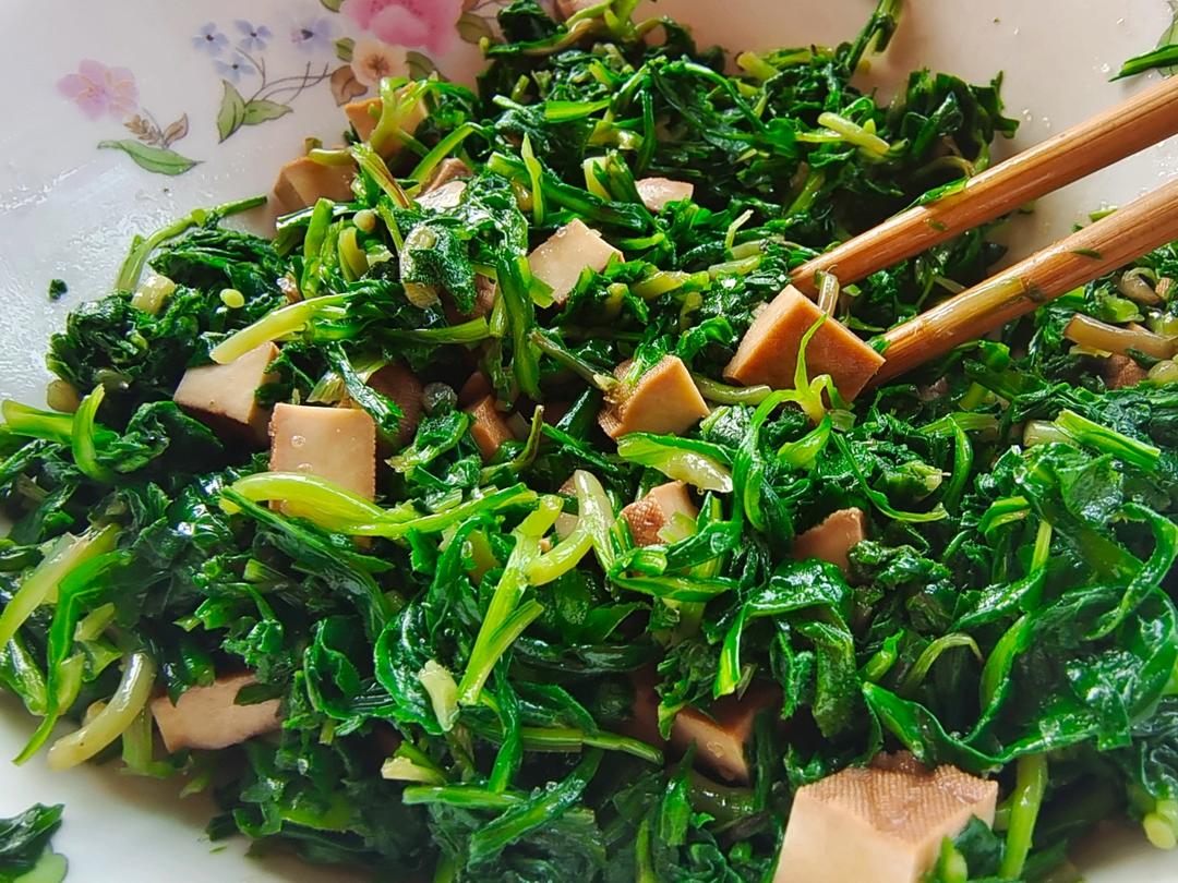 马兰头拌香干