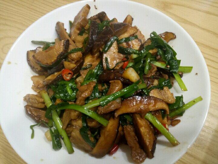 爆炒鲜香菇