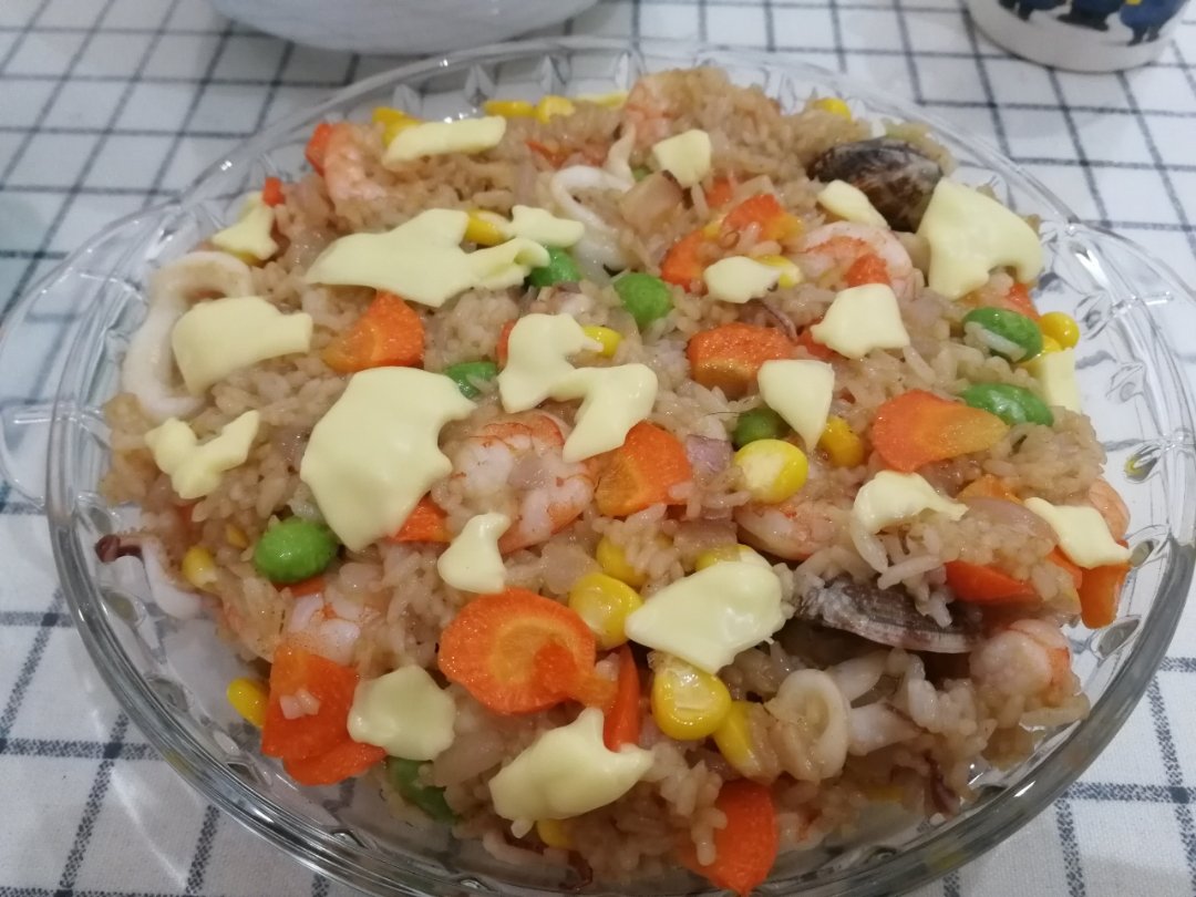 海鲜焗饭 Seafood Fried Rice with Cheesy Topping