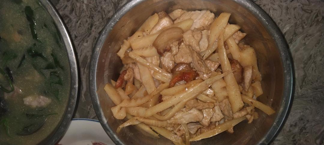 酸笋炒肉
