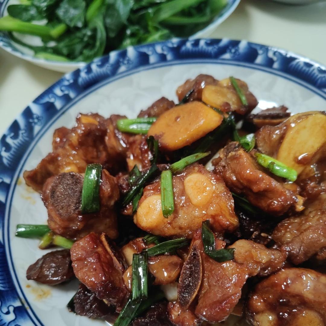 好吃不油腻的话梅排骨，不比蒜香排骨差